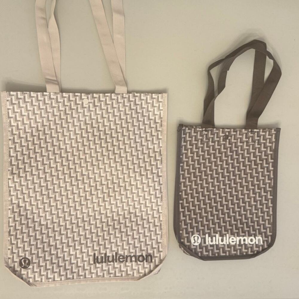 Lululemon Reusable Shopping Gift Bags Brown & Beige Tote Lot of 2 2025 Holiday